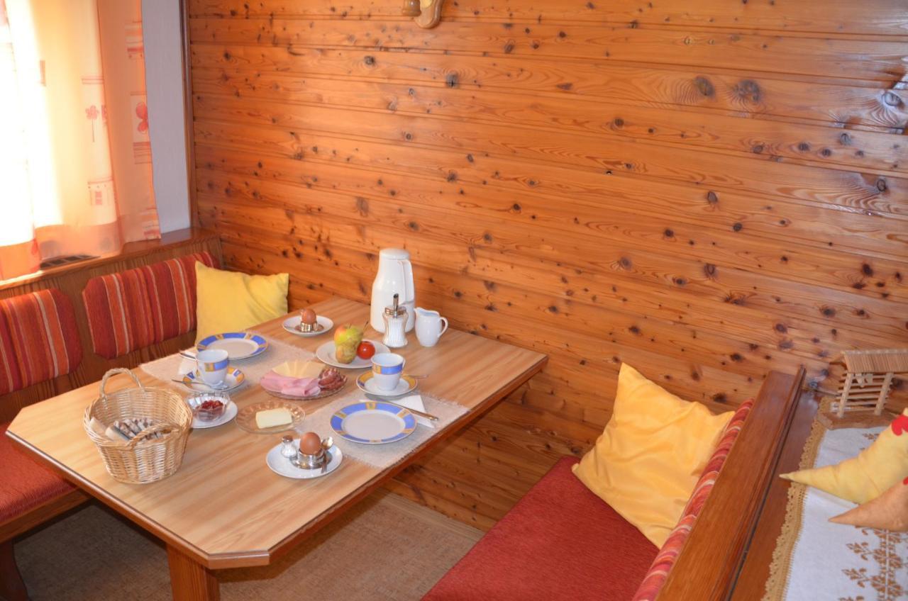 Haus Oswald Am See Bed & Breakfast Хермагор Екстериор снимка